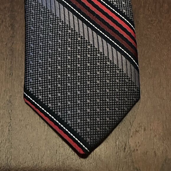 Nwt Platinum Designs Gray Red Burgundy Polyester Men’s Neck Tie Made In China - Picture 6 of 9
